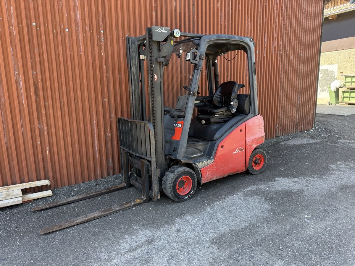 Linde Carrelli elevatori e a forche: Linde H18D – Usato da Buchs SG venduto da werk96