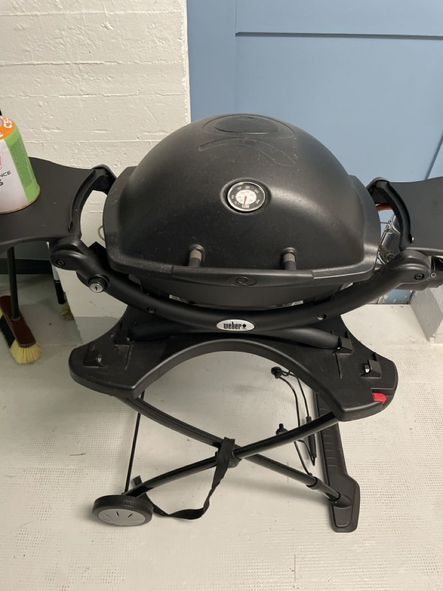 Weber Grills: Gasgrill Weber Q1200 inkl. Rollwagen – Gebraucht aus Basel von pilzliii 6