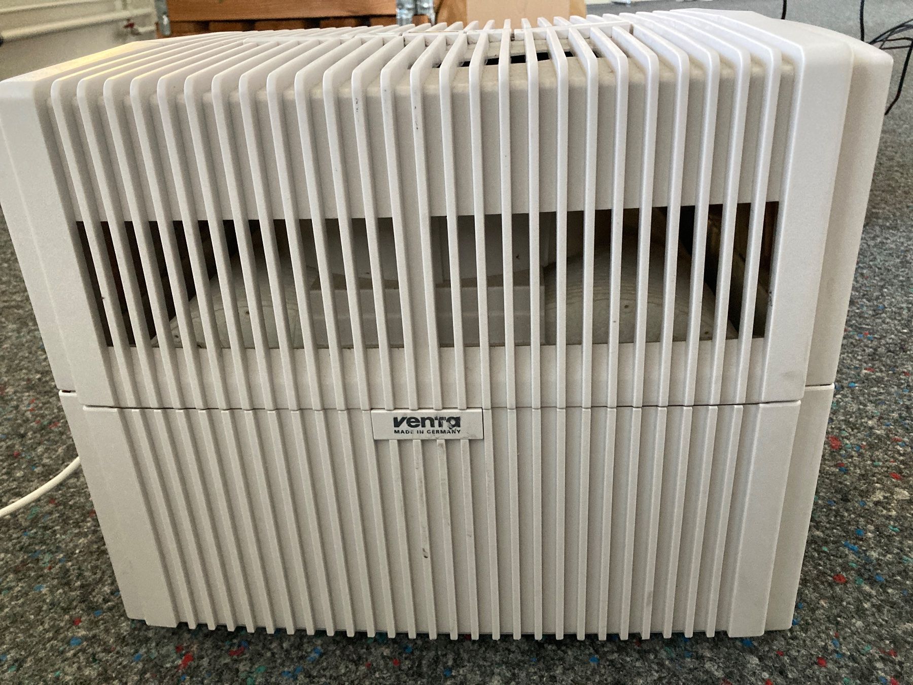 Venta Luftbefeuchter: Luftbefeuchter Venta LW44 Weiss Gebraucht – Gebraucht aus Hünenberg von Electron0 1