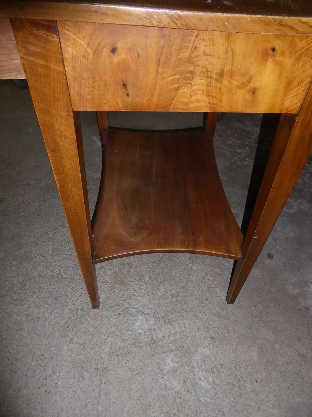 Tische: kleiner Holztisch – Gebraucht aus Willisau von Willi610 1