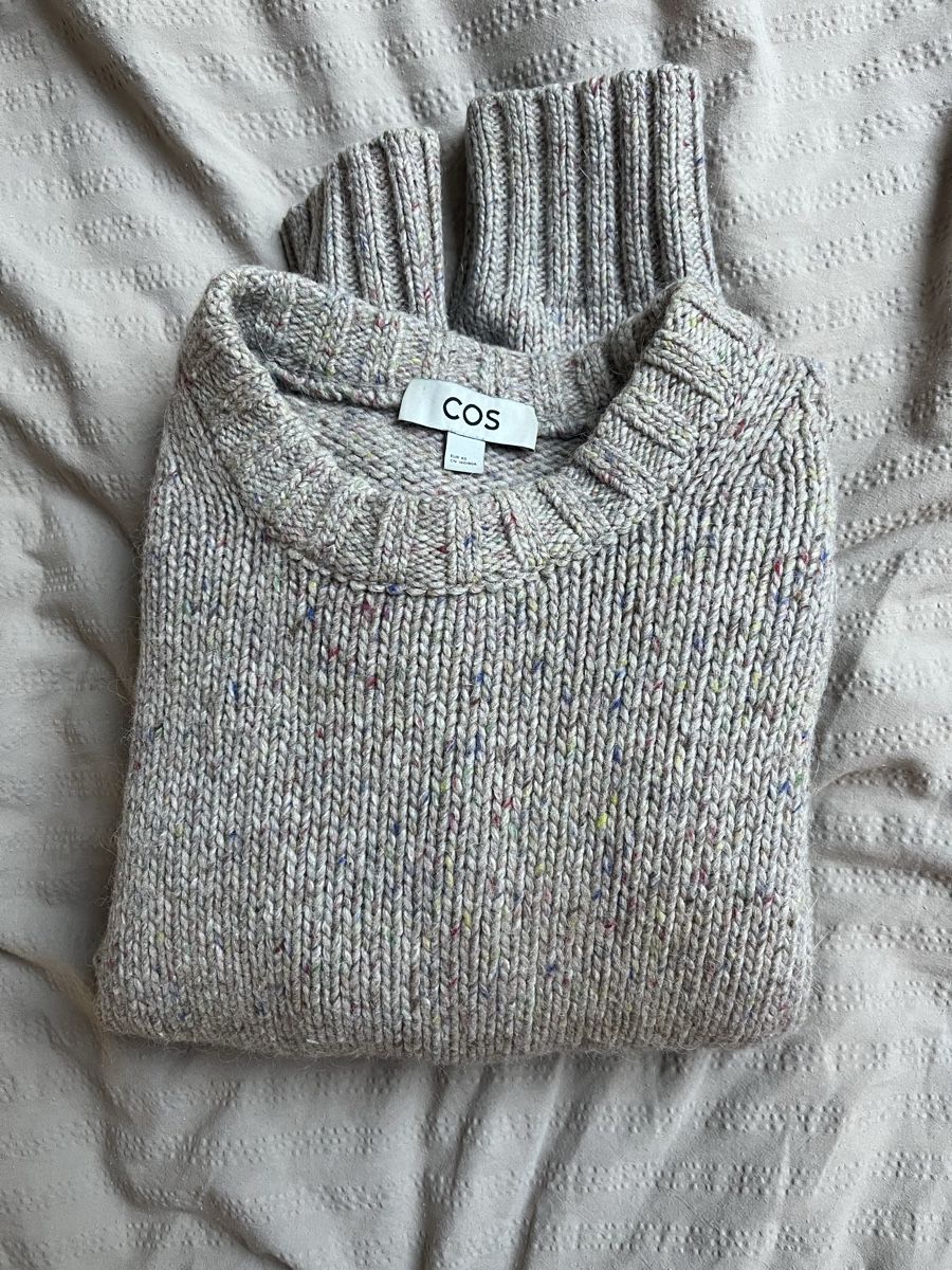 Cos Pullover & Sweatshirts: COS Wollpullover, Grösse XS, Beige Confetti – Gebraucht aus Biel/Bienne von nurrund 5