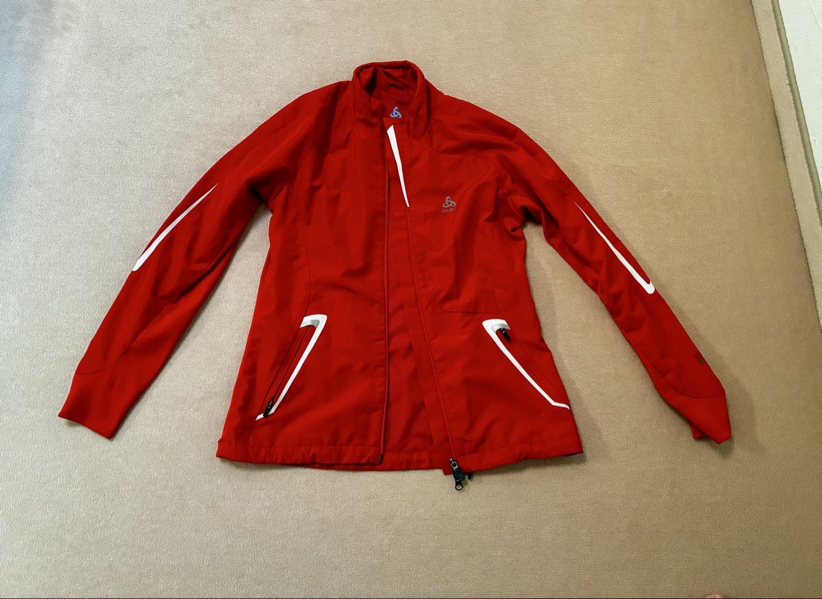Odlo Giacche: Odlo jacket red lady size S good condition – Usato da Schaan venduto da RicX-10 1