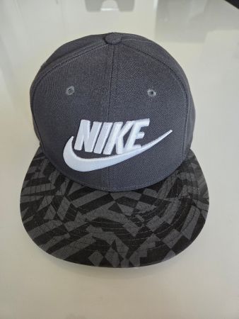 Nike True Snapback Cap Grau/Schwarz Neu 694810-060