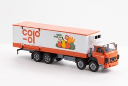 Saurer 8x4 Coop Chur mit Kofferaufbau im Mst. 1/50