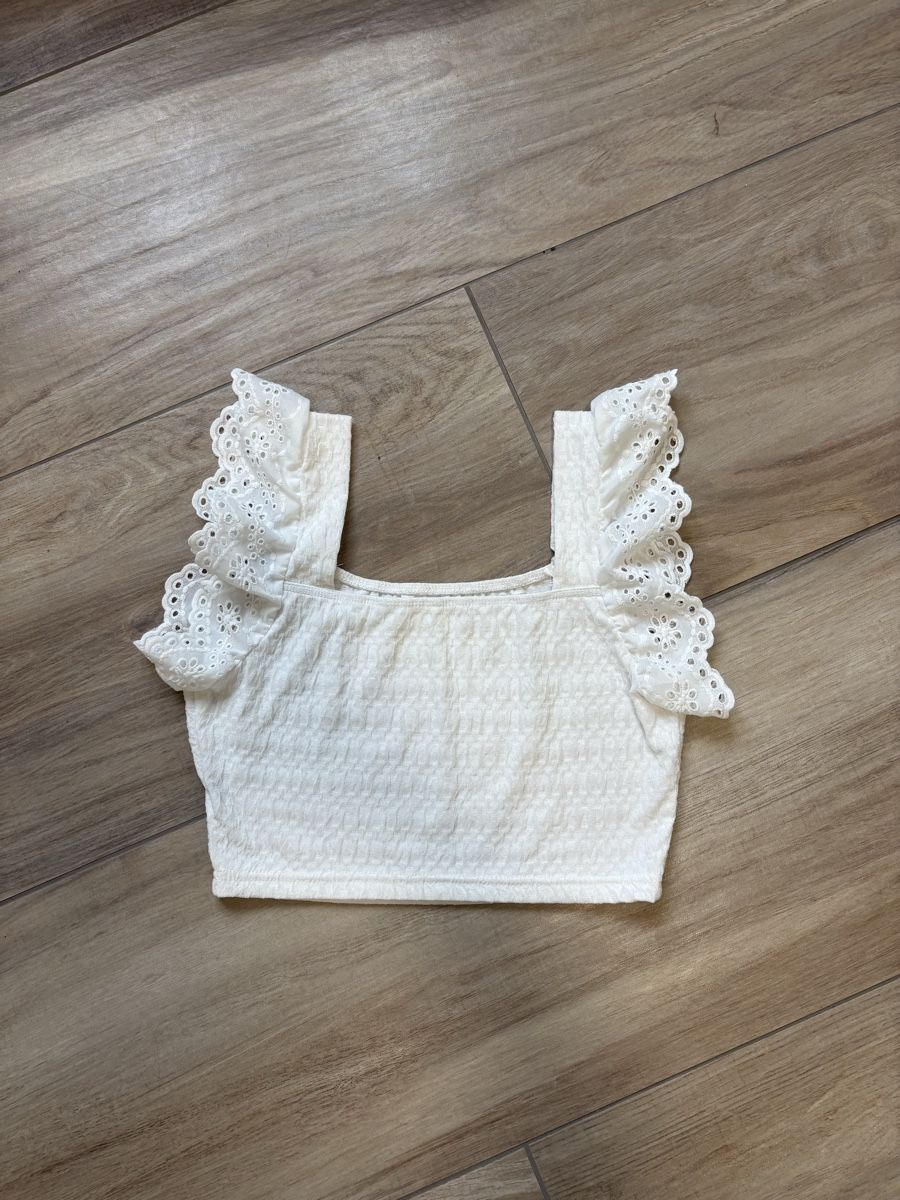 Top: Weißes Crop Top mit Rüschen Gr. S – Nuovo (secondo la descrizione) da Richterswil venduto da ViviKiKo 1