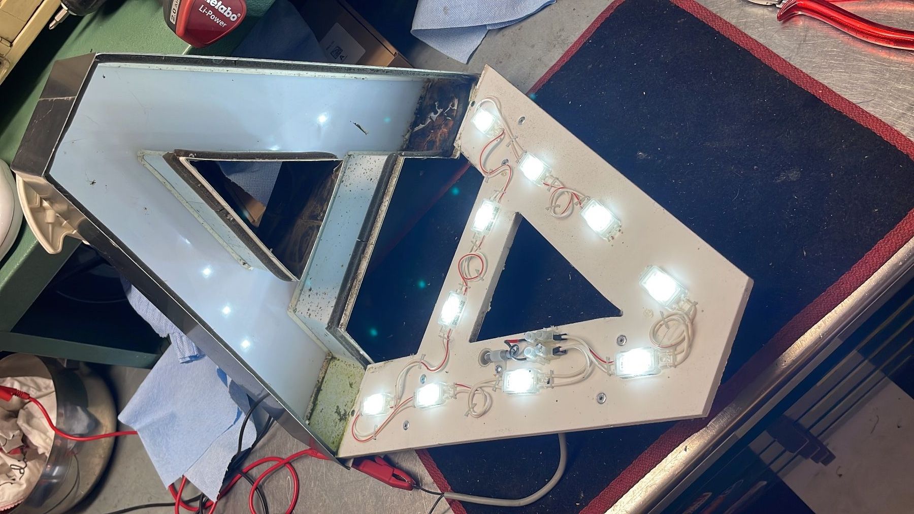 Lampen: Einzelne Leuchtbuchstaben 12Volt LED - geprüft I.O. – Gebraucht aus Menziken von Hotdevil1 6