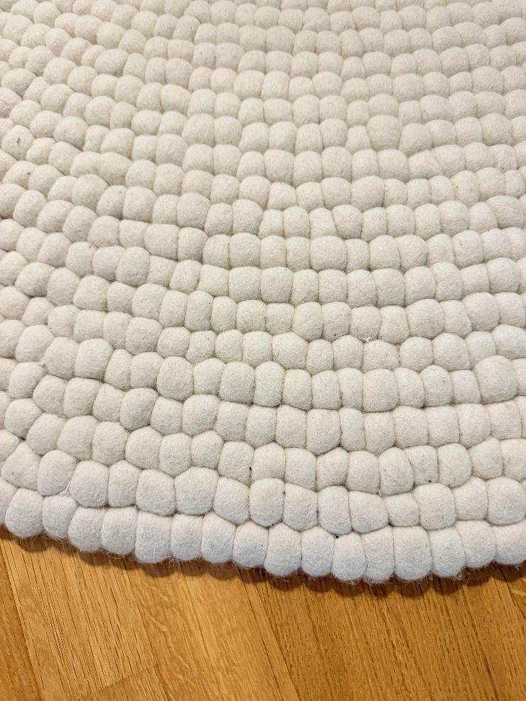 Teppiche: Hochwertiger Flachgewebe Teppich aus 100% Schurwolle – Gebraucht aus Fällanden von Eifachschoen 2
