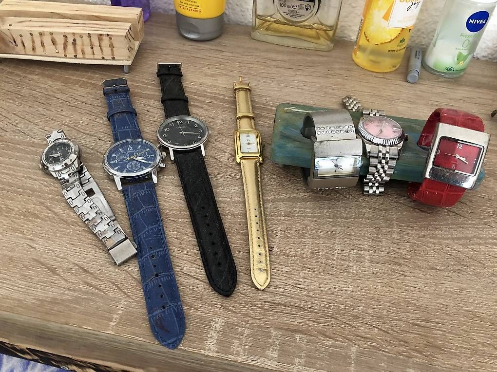 Montres: Uhren Lot (7) – D'occasion à Villnachern par focusride