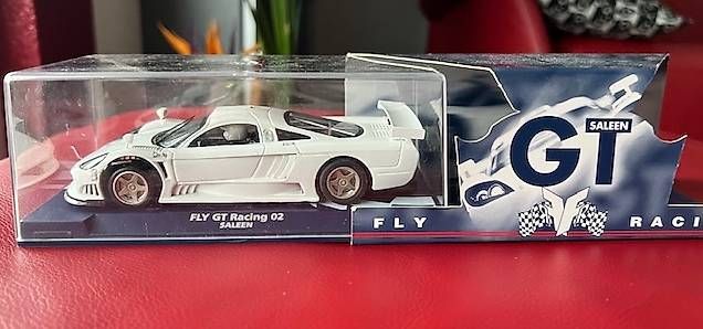 Carrera Piste: Slot Auto Maserati MC 12  *** – Nuovo e nell'imballaggio originale da Zürich venduto da Fifa 2