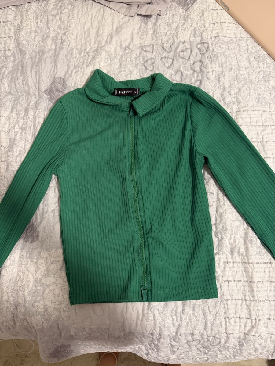Top: Grüne Jacke/Oberteil – Usato da Basel venduto da sid_dem