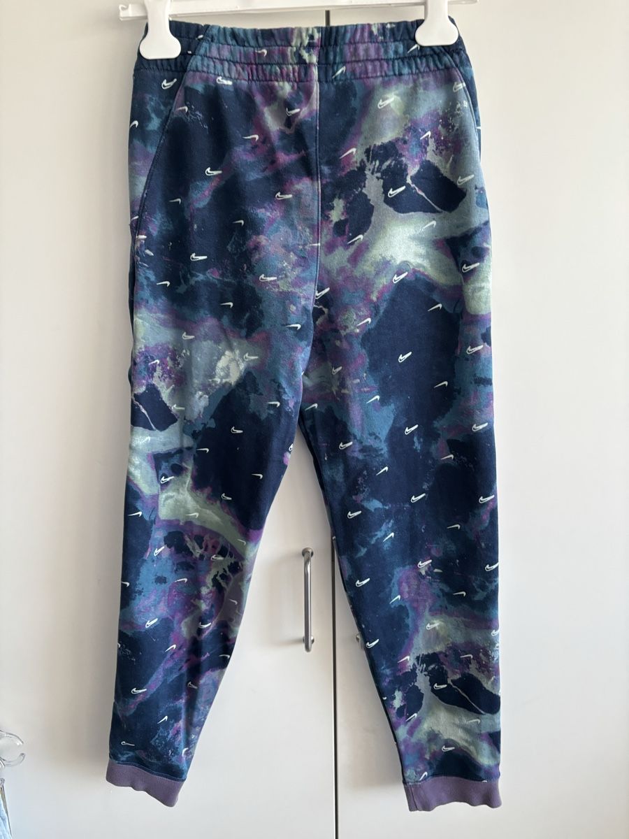 Nike Pantaloni: Nike Jogginghose Gr. L etwa 164 – Usato da Winterthur venduto da NatMet11 1