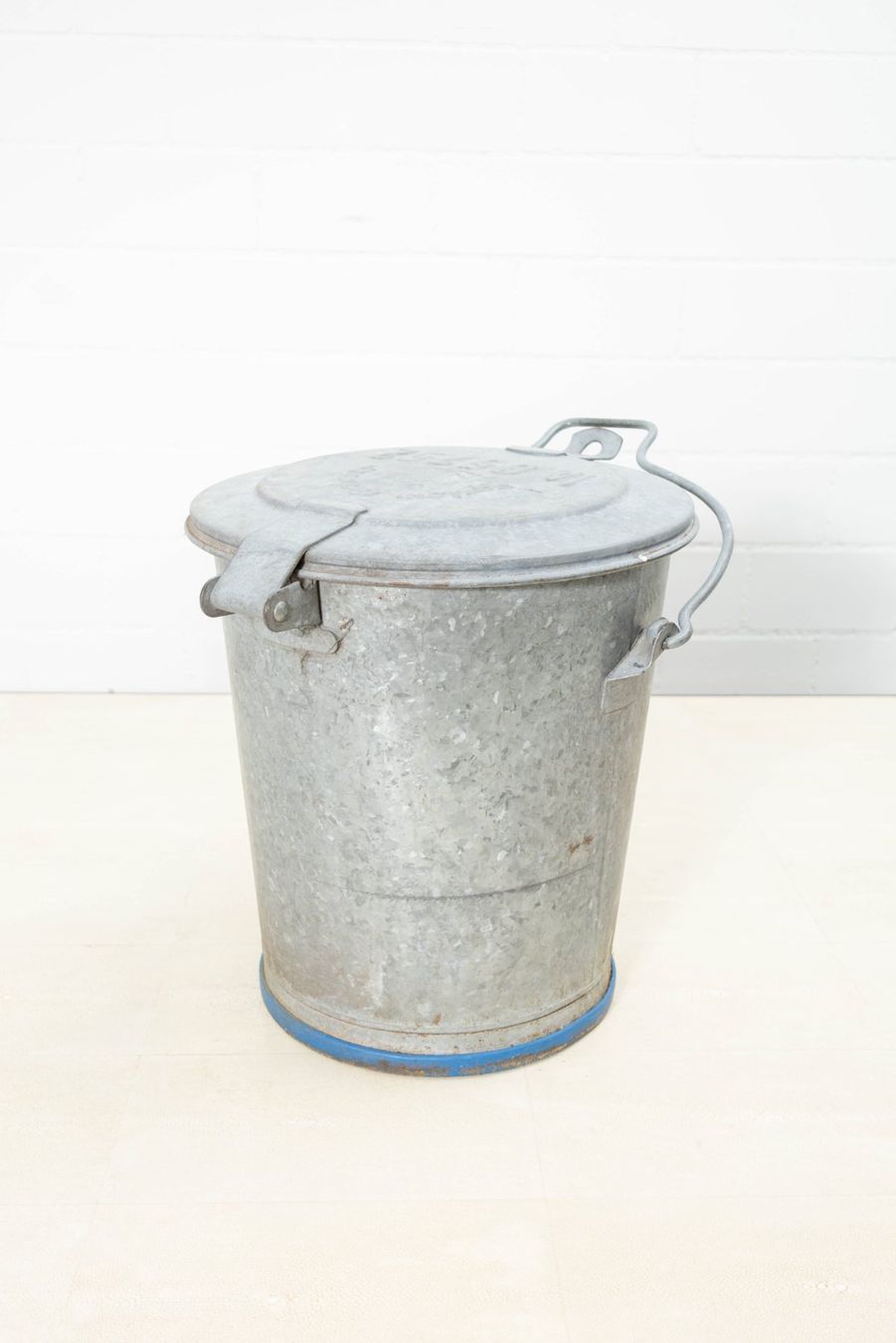 Ochsner Poubelles: System Ochsner Abfalleimer aus Metall – D'occasion à Zürich par ZuercherBrockenhaus 9