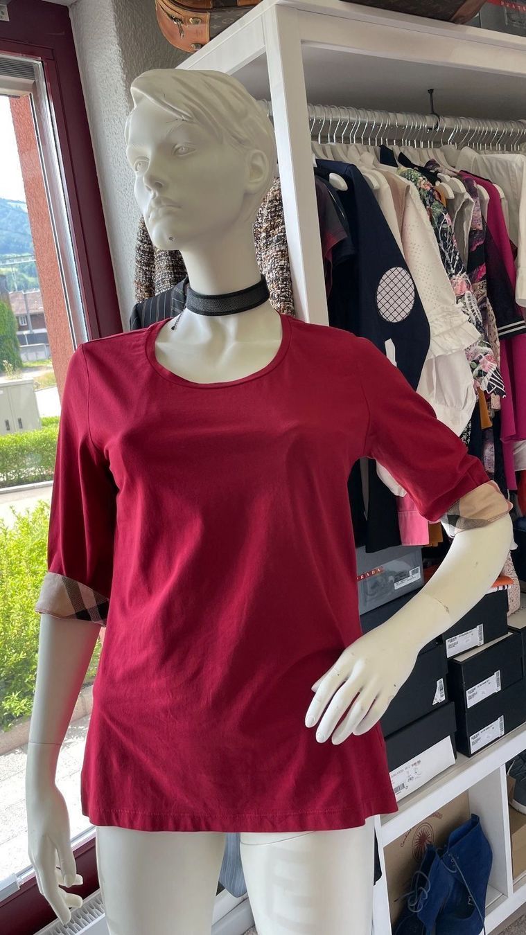 Burberry T-shirt: Burberry T-Shirt – Nuovo e nell'imballaggio originale da Lachen SZ venduto da HelvetiaLuxury
