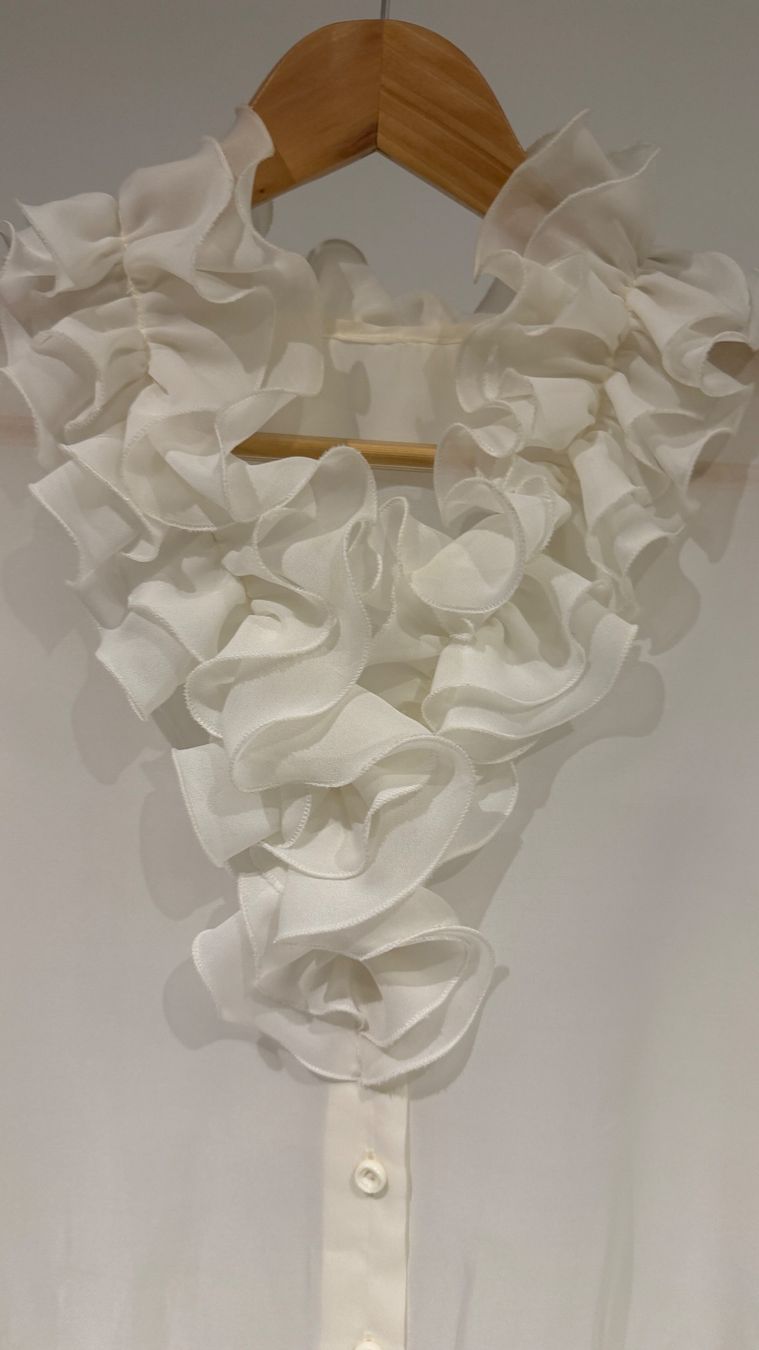 Chemisiers: Sublime blouse transparente années 70 – D'occasion à giffers par sev_c9x9 1