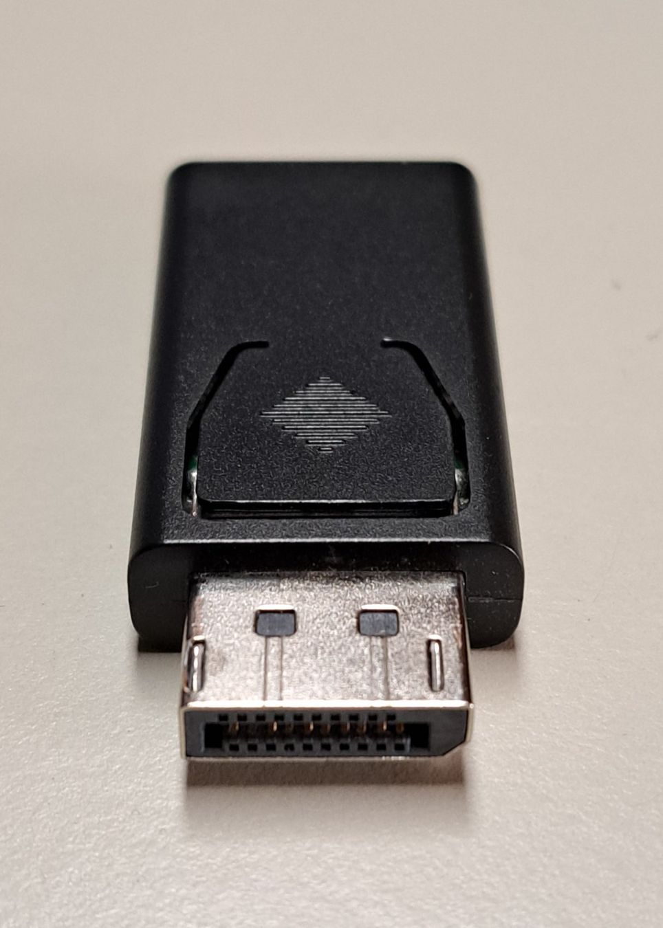Unità & Adattatore: ***** DisplayPort - zu - HDMI Adapter – Nuovo e nell'imballaggio originale da Villaz-St-Pierre venduto da Ubid 2