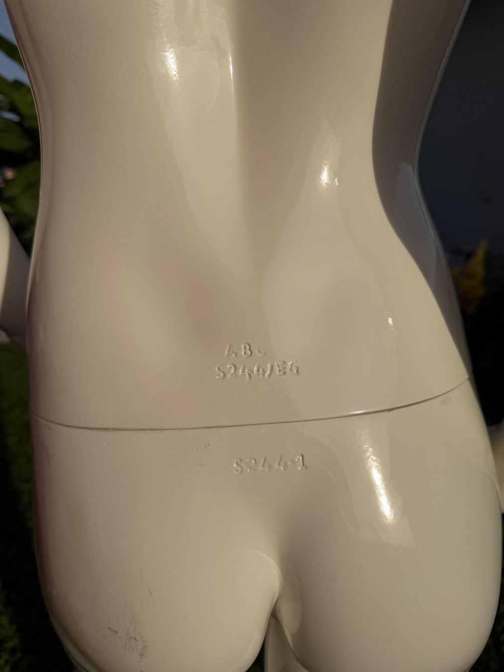 Ladenausstattungen & Messebau: Schaufensterpuppe weiss – Gebraucht aus Cugnasco von tizianaq 6