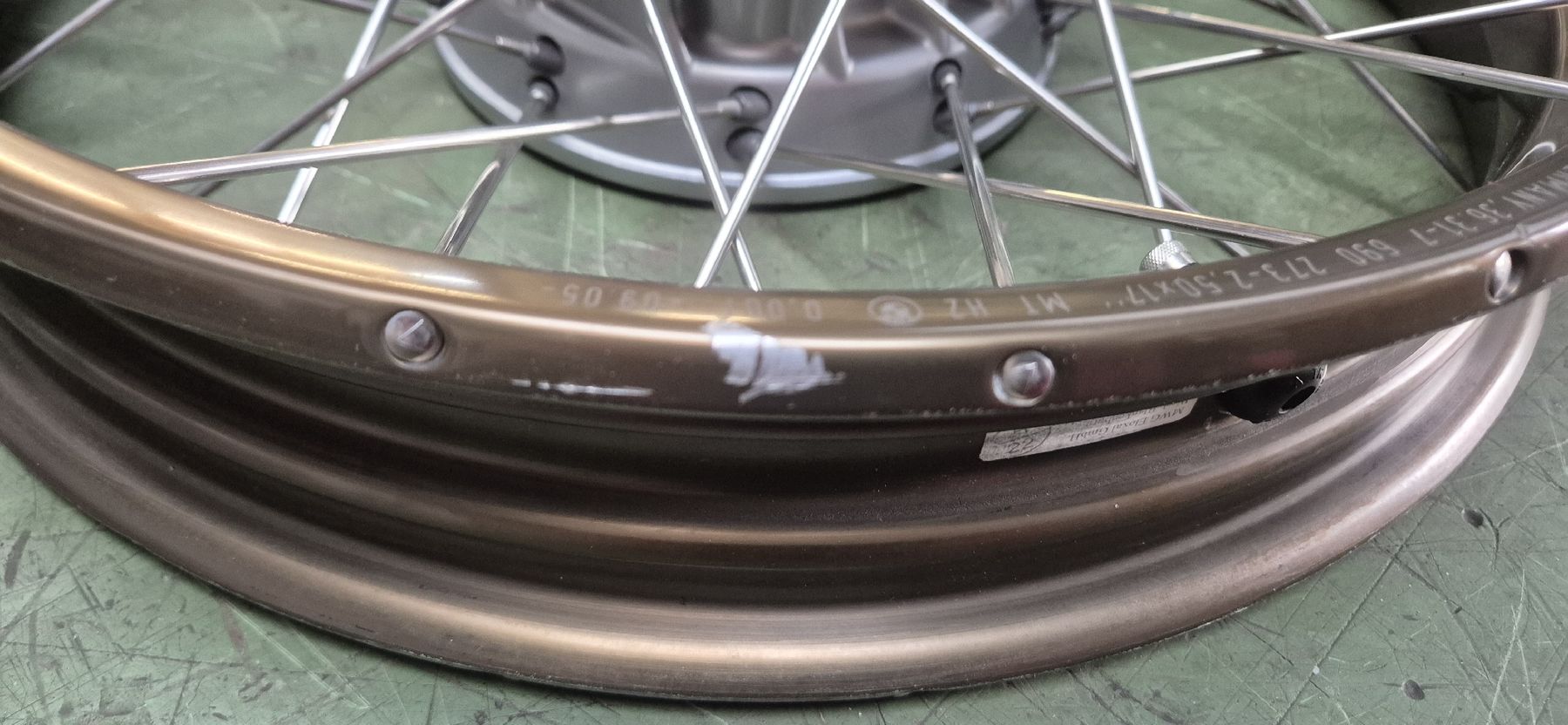 Pneumatici & Ruote complete: BMW R 1200 GS HP2 Hinterrad – Usato da Mülligen venduto da Hurum 6