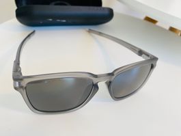 Oakley OO9358 55/17 Sonnenbrille mit Case
