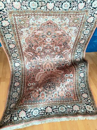 Seidenteppich 185*125cm handgekn.frisch prof.gewaschen Top