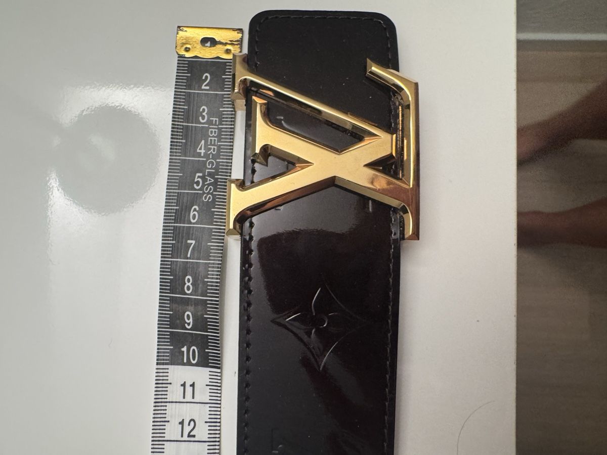 Louis Vuitton Cinture: LV Gürtel mit goldenem Monogramm-Verschluss – Usato da Othmarsingen venduto da Paucaverba 3
