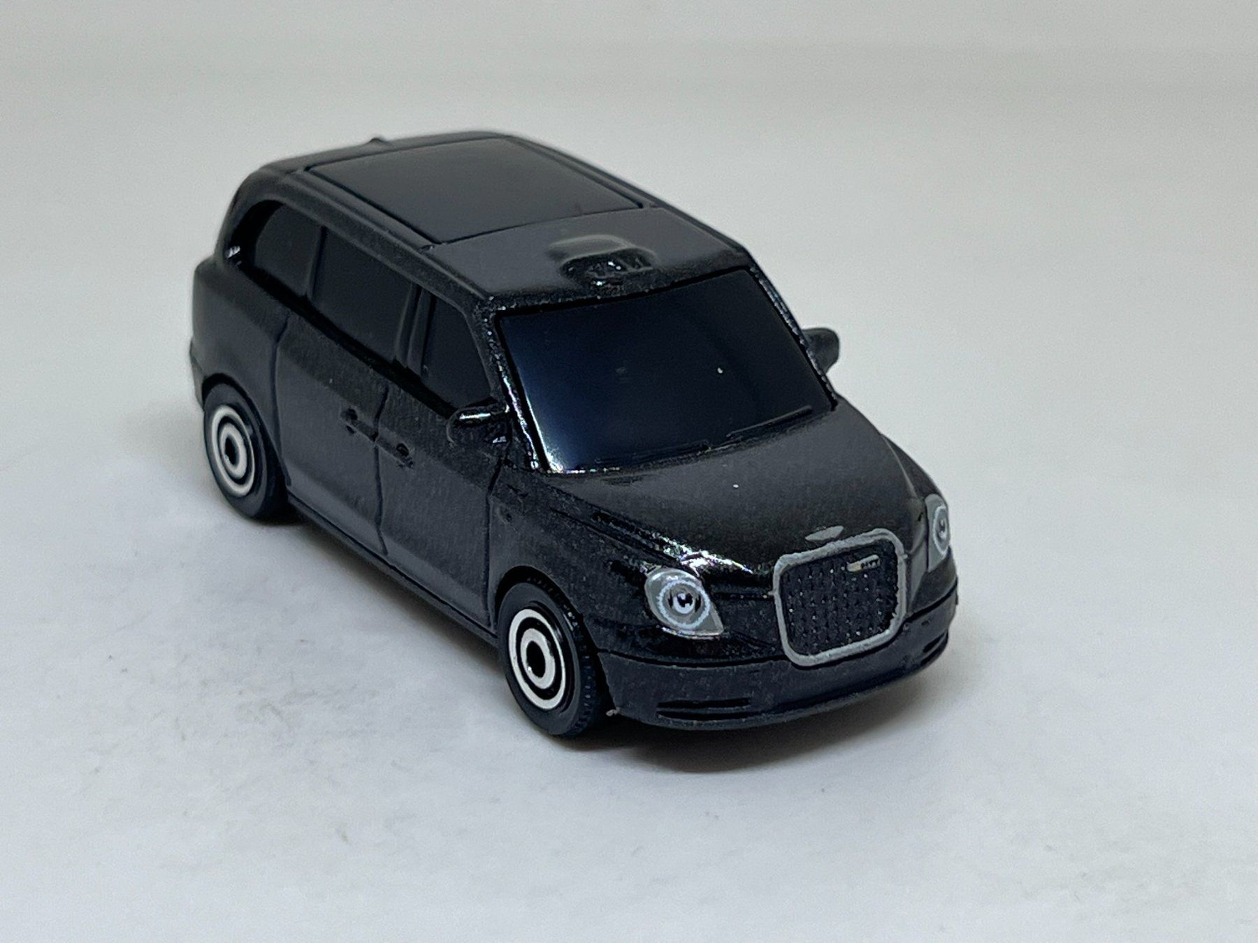 Matchbox Voitures modèles: Matchbox Levc TX Taxi #574 – D'occasion à Wildegg par LaaBoutique