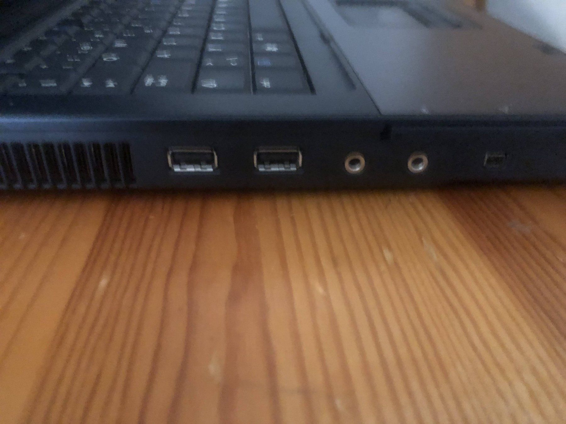 Compaq Notebook: Laptop-HP Compaq 6715b – Usato da Bern venduto da Fireblades 9