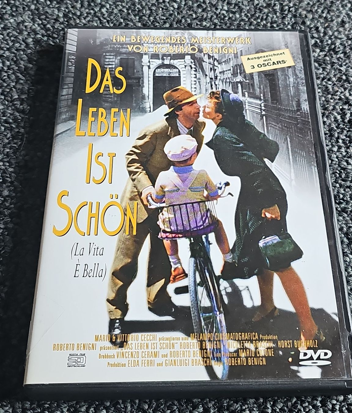 Tutti i DVDs: Das Leben ist Schön (21957) – Usato da Ruswil venduto da jan_bxl5