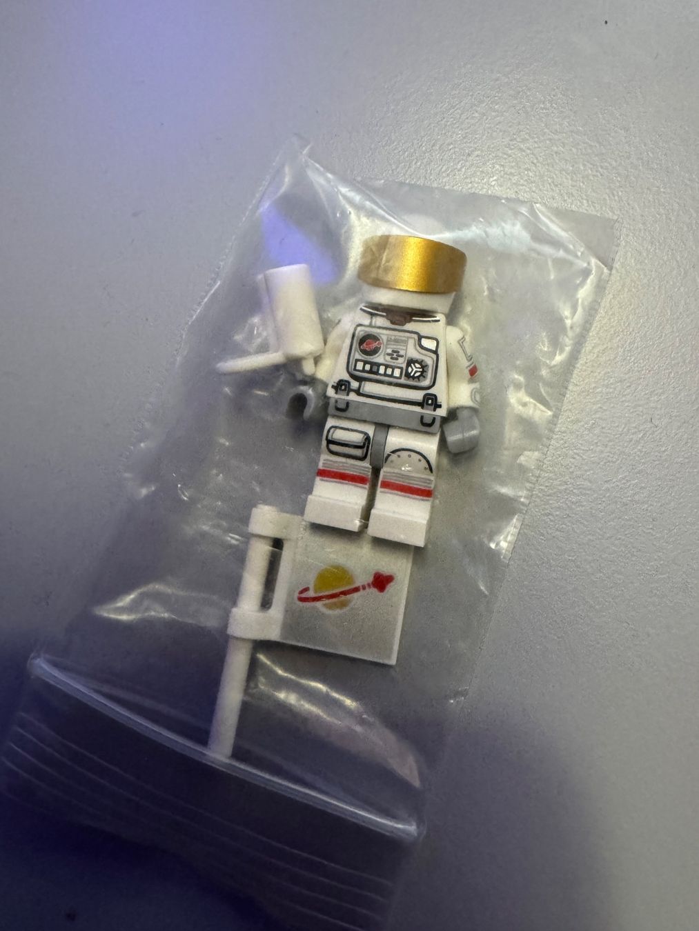 Lego Statuette: LEGO Astronaut Minifigur Space – Usato da Burgdorf venduto da Caradhras
