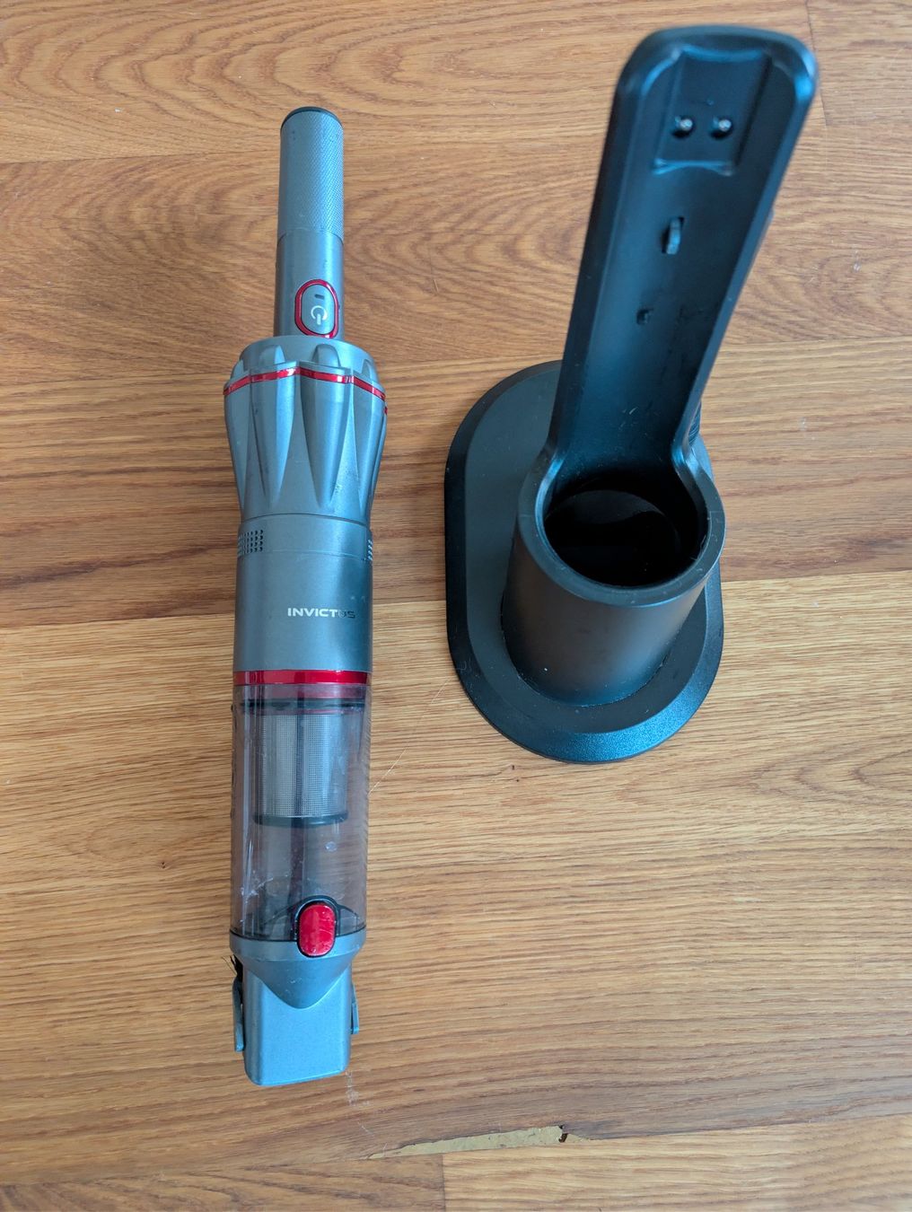 Staubsauger & Zubehör: Invictus One Staubsauger – Gebraucht aus Rotkreuz von sergeaebi 2