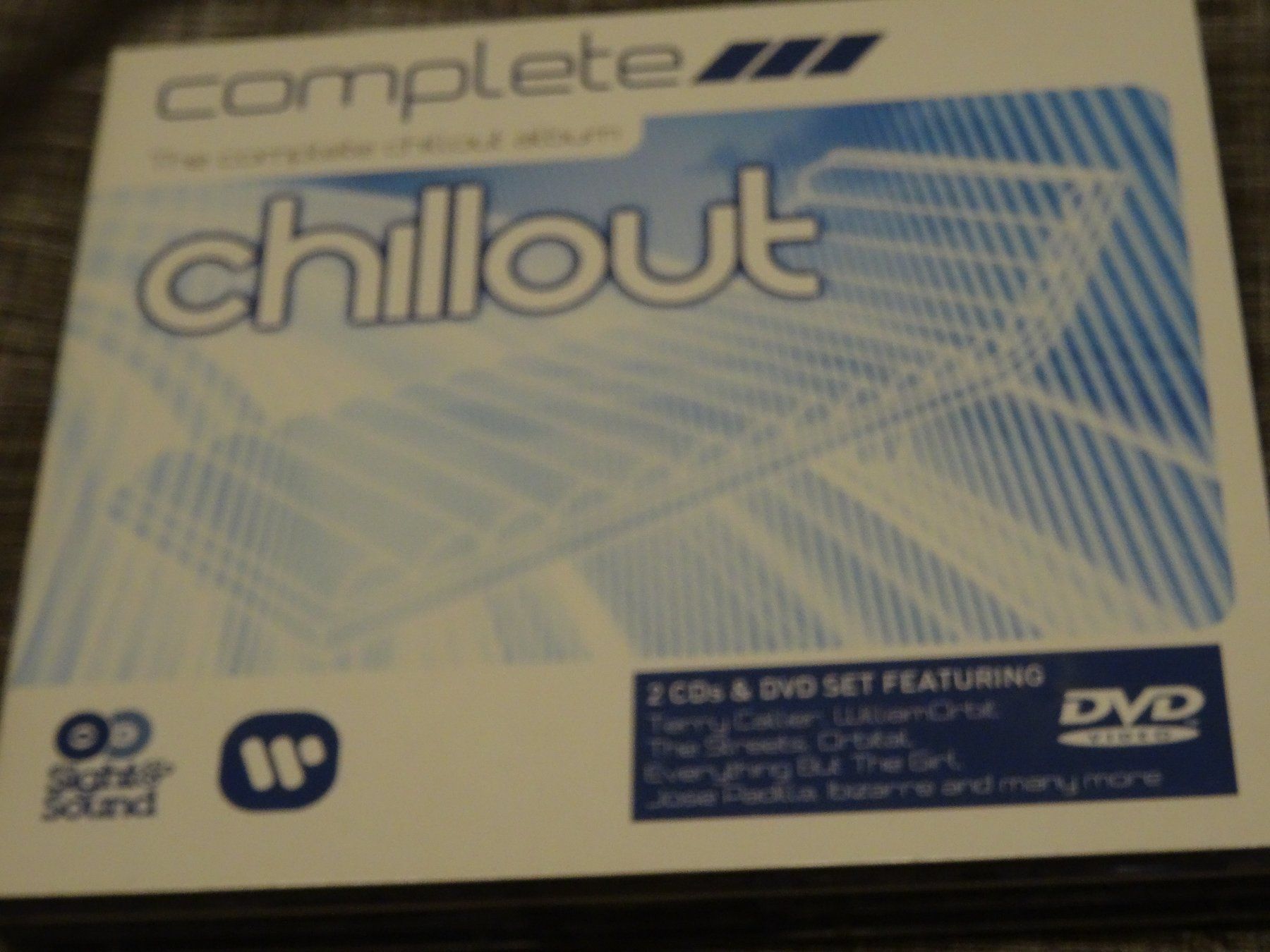 CD: Complete Chillout - The complete Chillout Album CD – Usato da Olten venduto da Disc-Ausverkauf