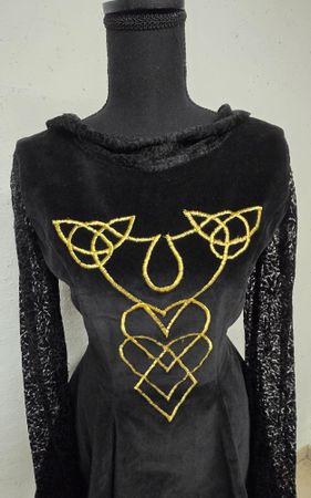 Schwarzes Kleid Irish Dance mit Spitze & Goldstickerei Gr. S