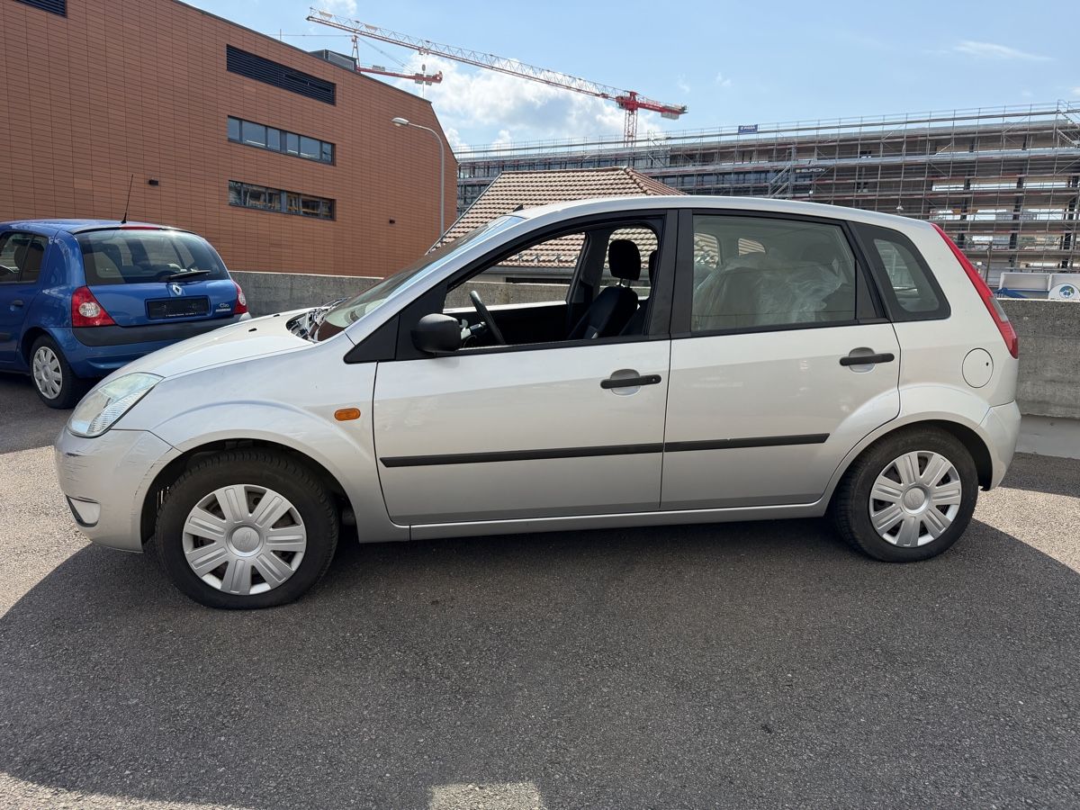 Ford Autos: Ford fiesta – D'occasion à La Chaux-de-Fonds par Transportchezmax 2