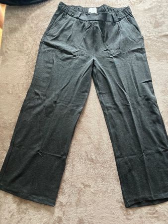 Sommerhose, grau, Grösse L (44/46), Neu mit Etikett!