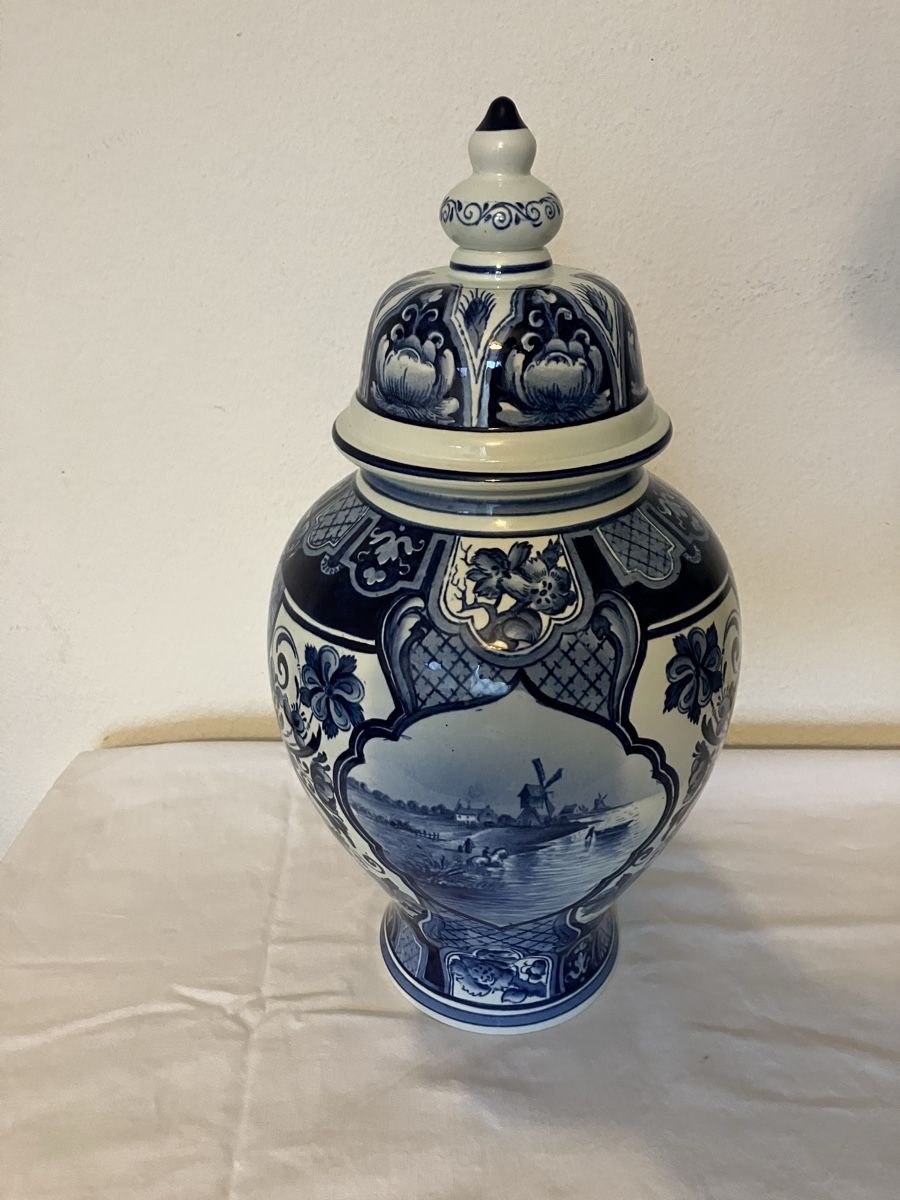 Vasi & Recipienti: Delfter Vase mit Deckel, Blau Dekor, Vintage – Usato da Birmenstorf AG venduto da matchless000