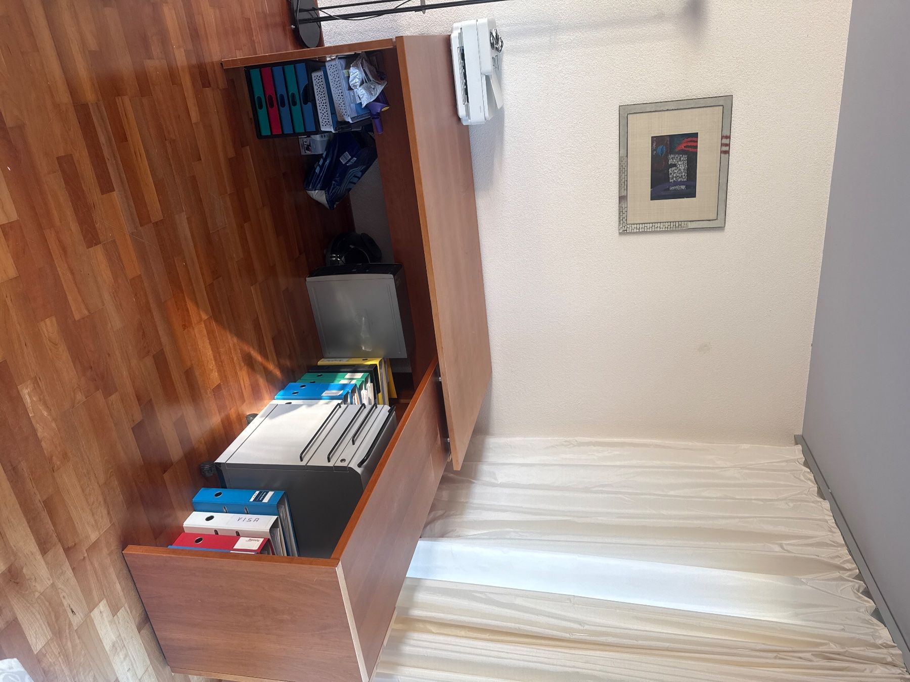 Scrivanie: Büro Tisch mit 2 Stuhlen – Usato da Horgen venduto da jpa_2z8y 1