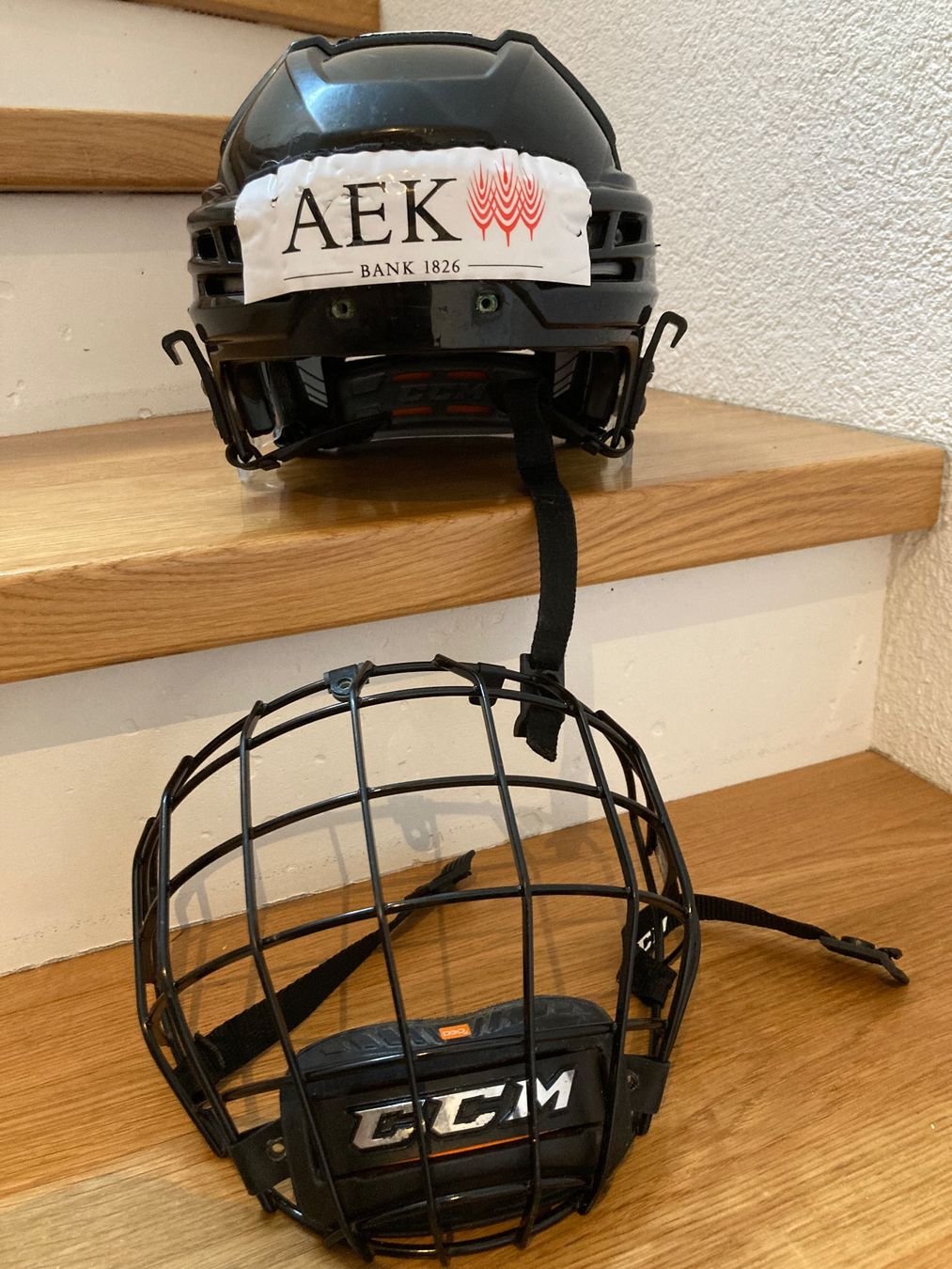 Ccm Helme: CCM Eishockeyhelm – Gebraucht aus Ringgenberg BE von Beatenberg1