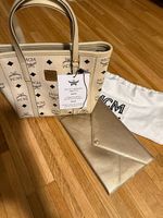 MCM Umhängetasche Toni mini beige