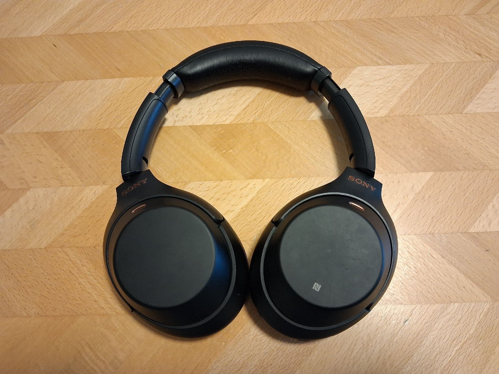 Sony Kopfhörer: Sony WH-1000XM3 – Gebraucht aus Zug von ShaWeb123