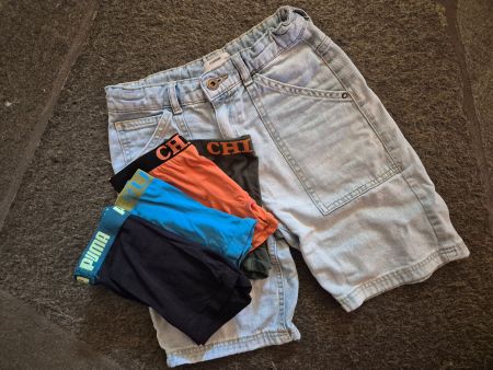Kurze Jeanshose inkl 4x Boxershorts, Gr 140/146, super Zusta