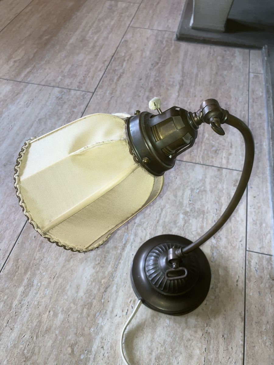 Lampade: Tischlampe E27, Drehschalter – Usato da Neftenbach venduto da 889095 2
