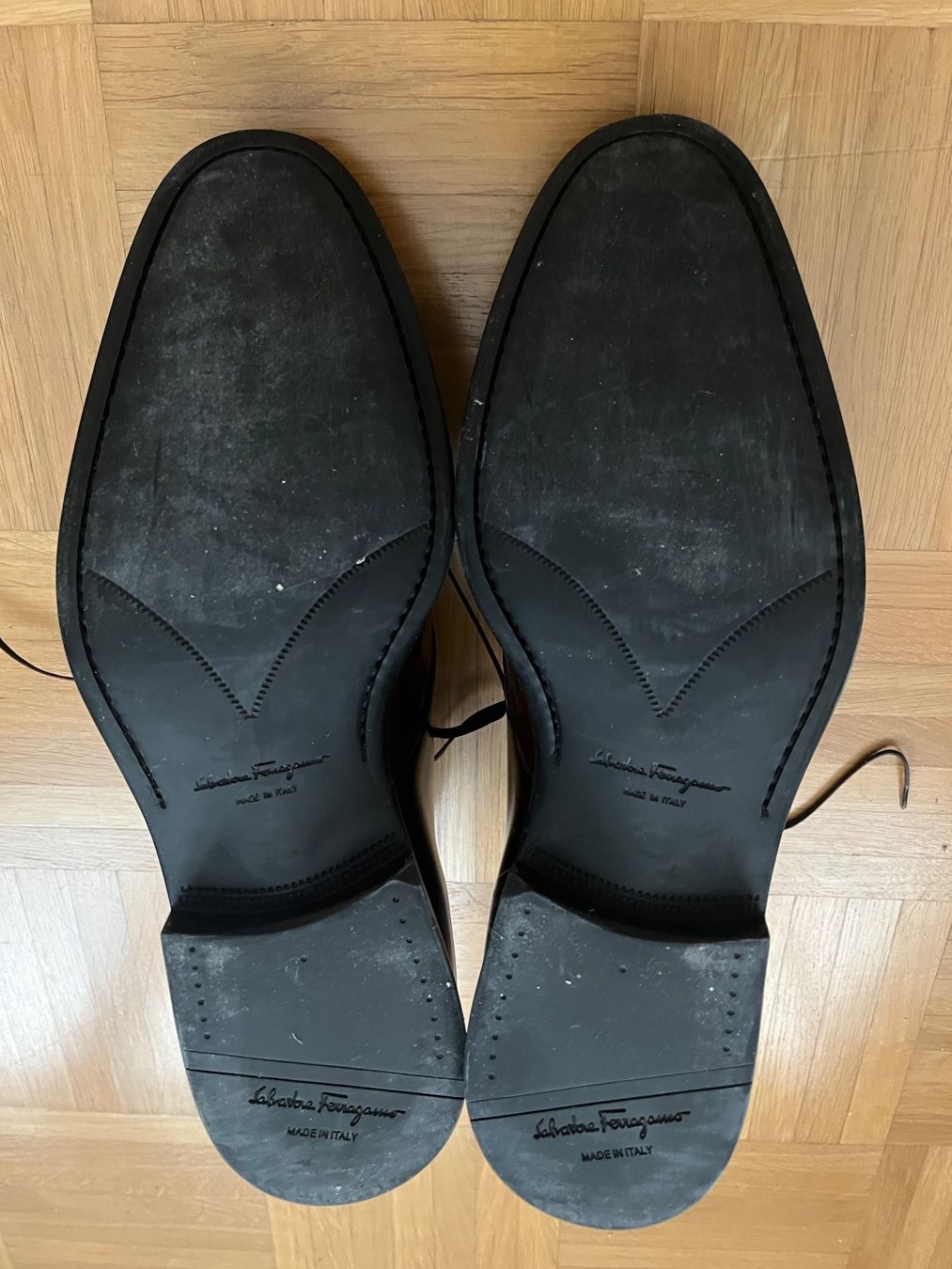 Salvatore Ferragamo Scarpe da uomo: Ferragamo Schuhe gr 9.5 (43.5) – Nuovo (secondo la descrizione) da Zürich venduto da adgar 4