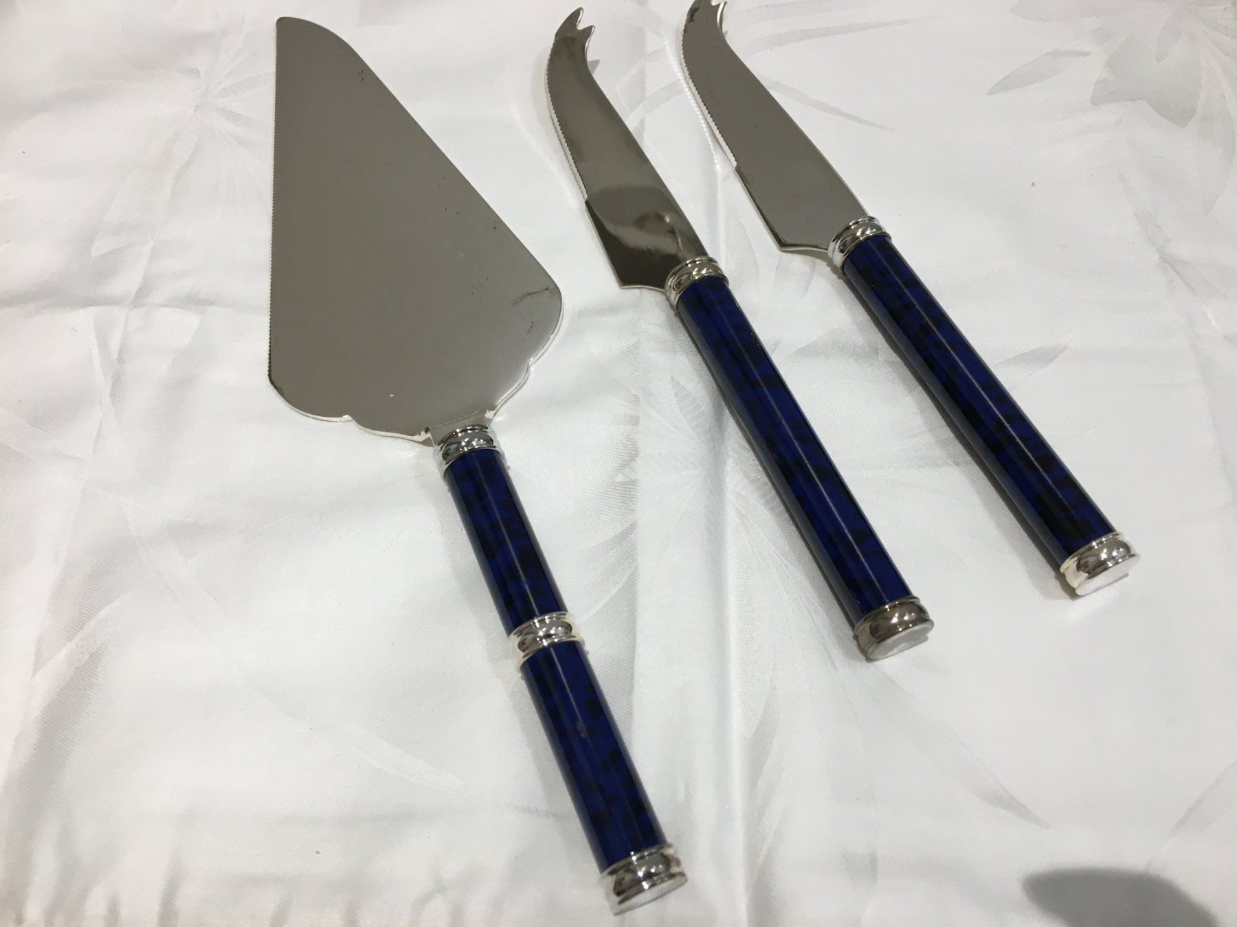 Piatti di portata: Servierplatte Glass versilbert Metall, Durchmesser 32 cm,NEU – Nuovo e nell'imballaggio originale da Heerbrugg venduto da dwfg 4