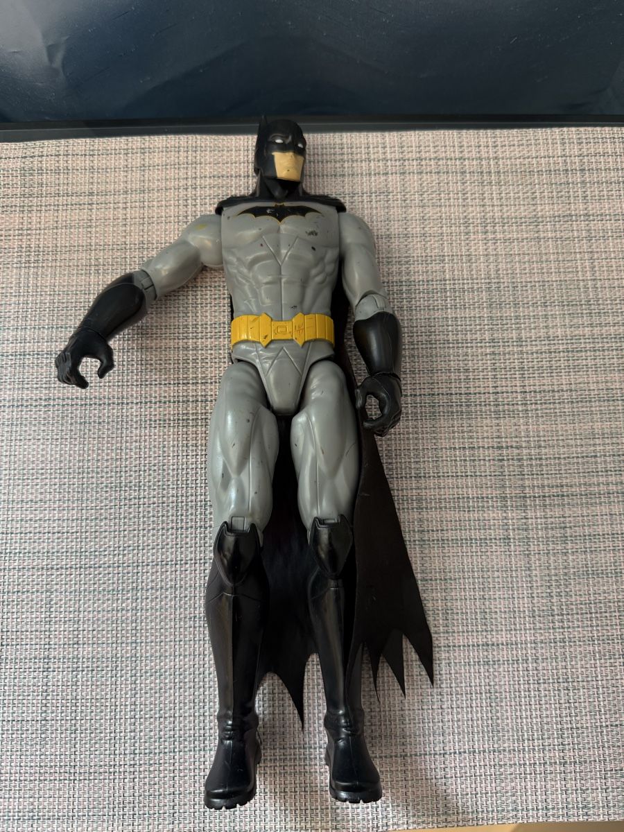 Figurines: Batman DC Comics Actionfigur 30 cm SML 2020 – D'occasion à Grenchen par swiss.antiques