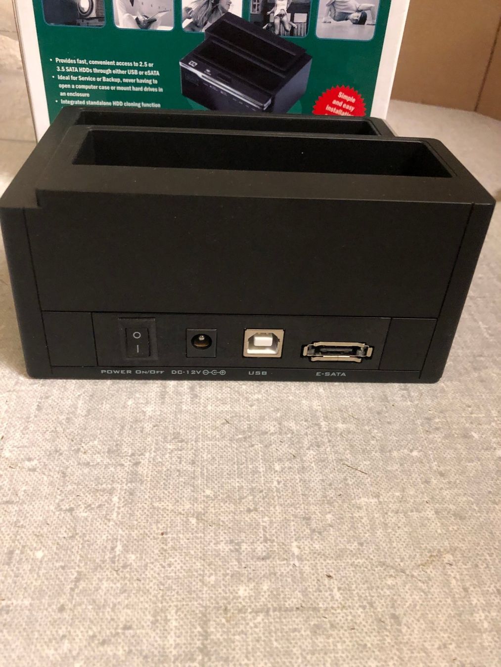 Docking station: DUAL Docking Station DA-70544 / HDD-Sata II – Usato da Bern venduto da Fireblades 1