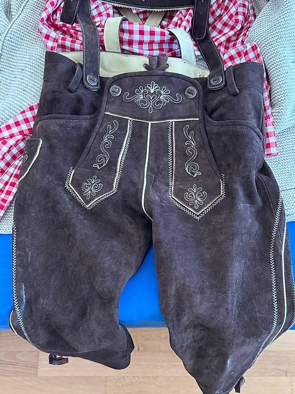 Costumi: Oktoberfestoutfit – Usato da Zumikon venduto da Schlufi123 2