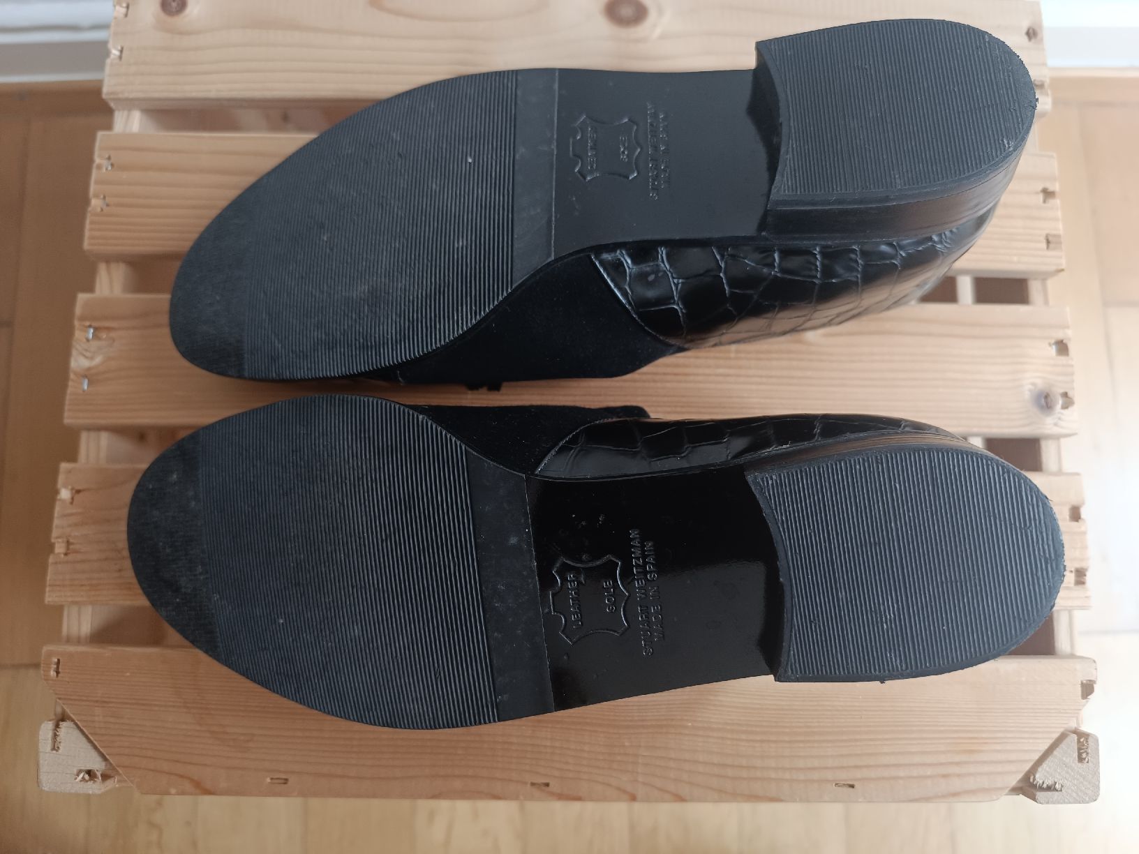 Chaussures femmes: Stuart Weitzmann Slipper – D'occasion à Basel par froehlicherVagabund 6