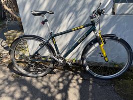 Velo Fahrrad MTB für Bahnhof Schule