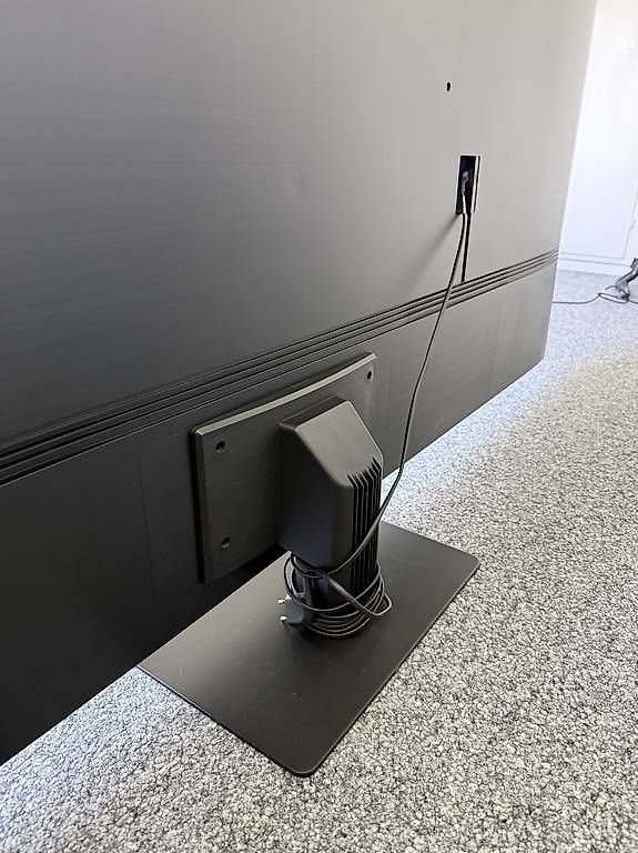 Samsung Televisori: Samsung 85" QLED – Nuovo (secondo la descrizione) da Einigen venduto da Leve114 2