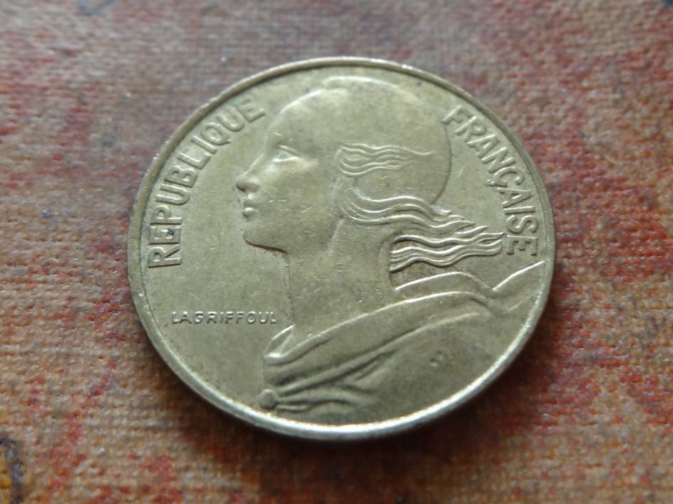 Tutti le monete: FRANCE  10 Centimes  1995  (P) – Usato da Romanel-sur-Lausanne venduto da Swift13 1