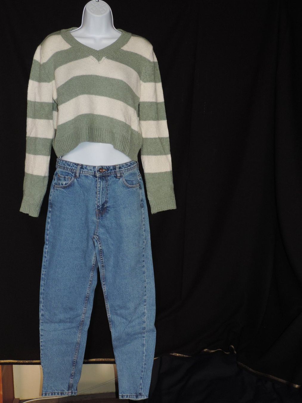 Jeans: jeans et 2 pulls – Gebraucht aus Genève von Axelle333 5
